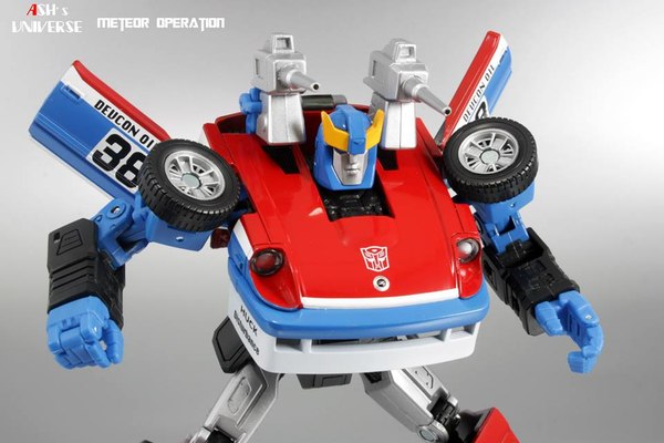 More Transformers New Masterpiece MP 19 Smokescreen Unboxing Up Close And Personal Image  (34 of 41)